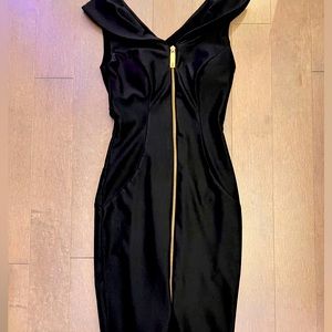Ted Baker Black body-con the Rose gold zipper size 1 Ted Baker = US 2
